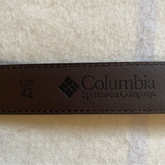 Columbia Men's Brown Leather Belt Size 42 - Picture 4 of 7
